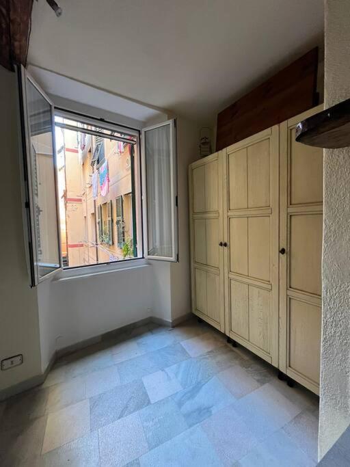 Iris 3: Un Fiore A Camogli Kültér fotó